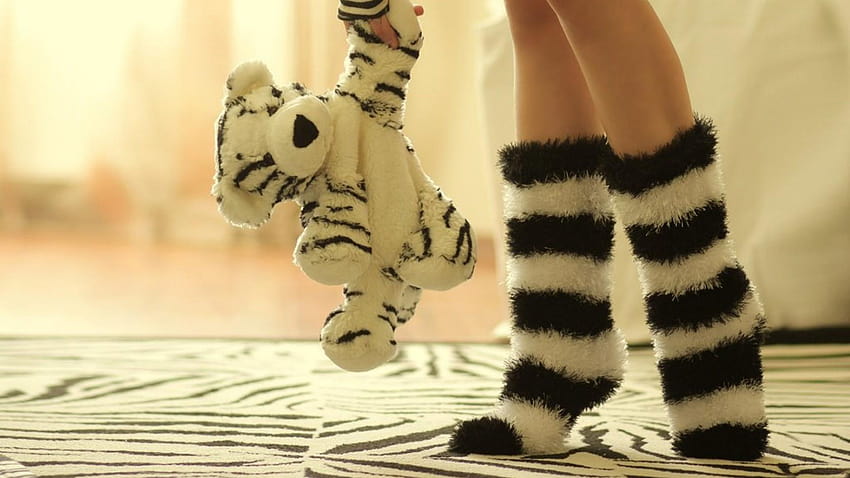 legs, socks, plush animal ::, stuffed animal HD wallpaper