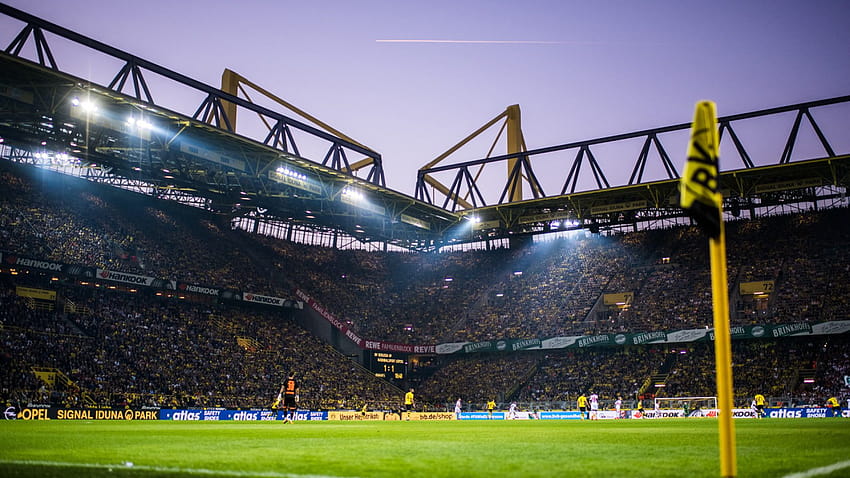 Signal Iduna Park : la maison aux murs jaunes du Borussia Dortmund, Westfalenstadion Fond d'écran HD