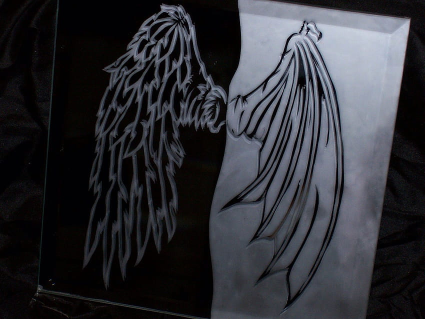 Half angel half demon wings, half angel half devil HD wallpaper