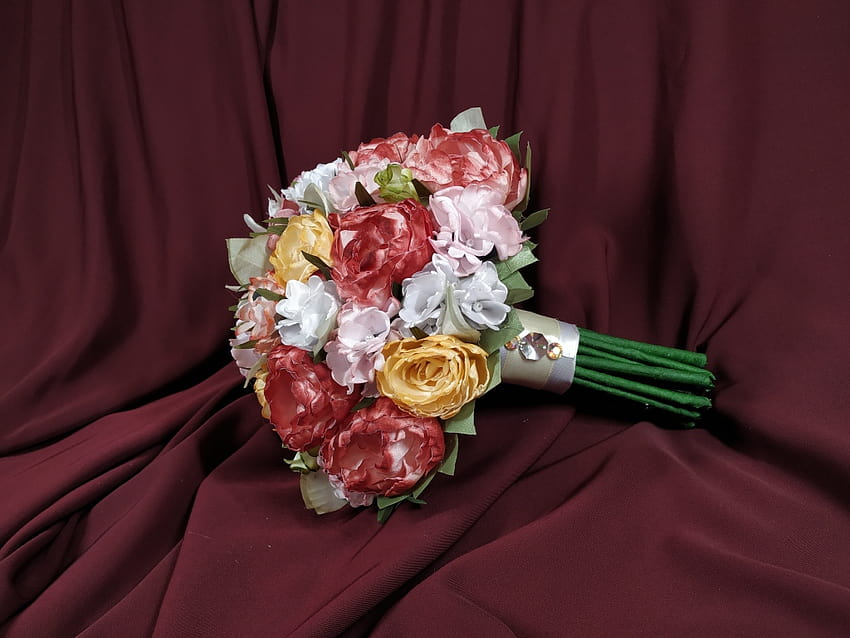 15 Ide Fantastis Karangan Bunga Pengantin yang Terbuat dari Bunga Artificial Wallpaper HD