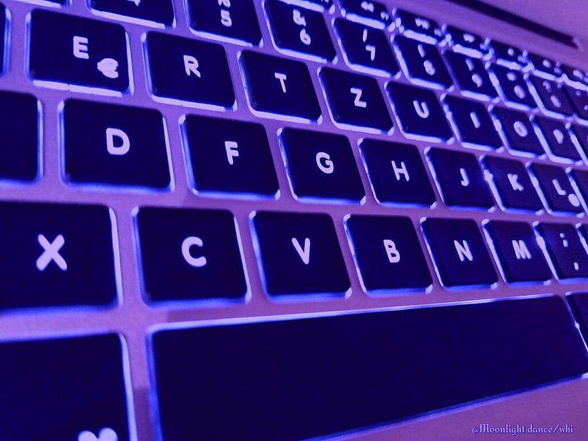 Purple tastature from a macbook air 13, aesthetic purple macbook HD wallpaper
