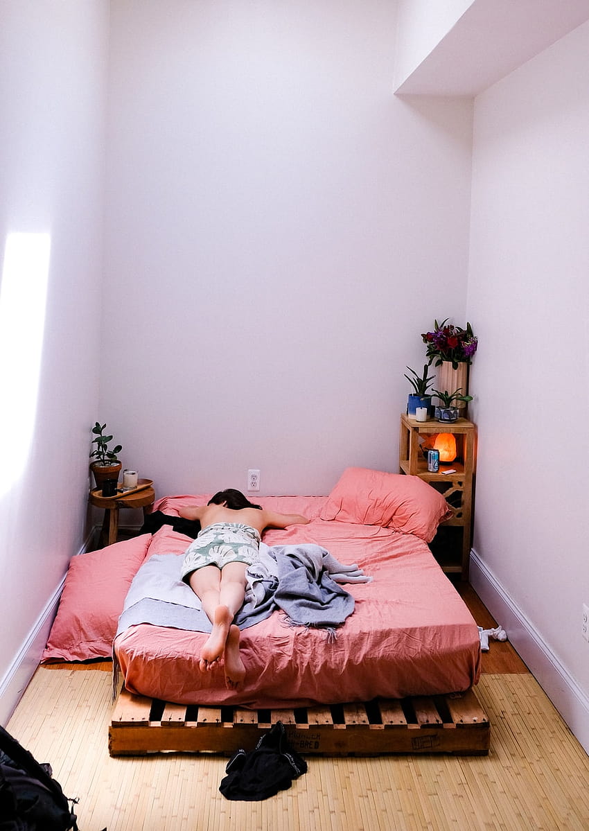 Girl On Bed, mattress HD phone wallpaper