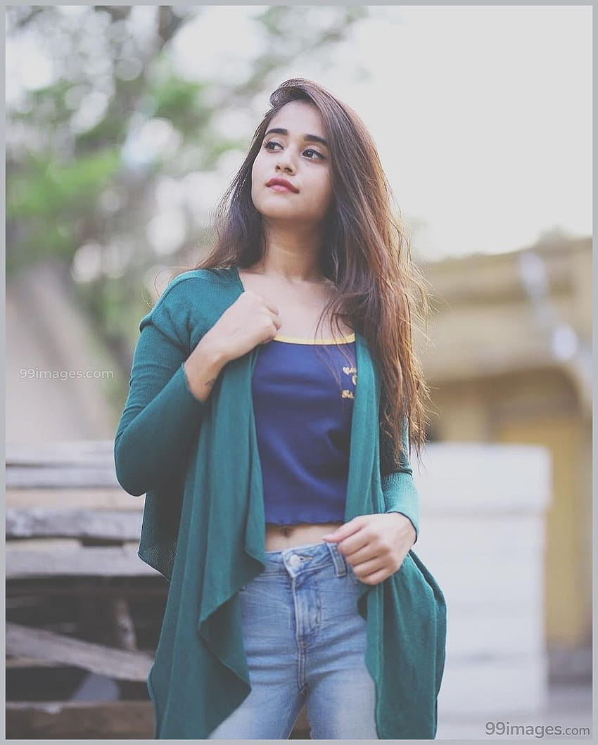 Deepthi Sunaina Beautiful & Mobile, girl HD phone wallpaper | Pxfuel