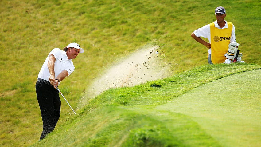 Jason Day hält Jordan Spieth davon, den ersten Major bei der PGA, PGA-Meisterschaft zu gewinnen HD-Hintergrundbild