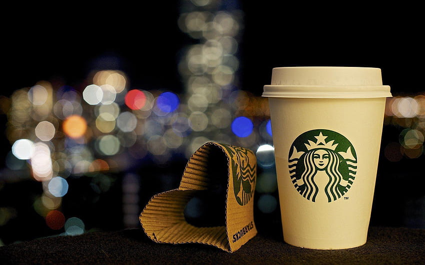 Café Starbucks en forme de coeur en papier Fond d'écran HD