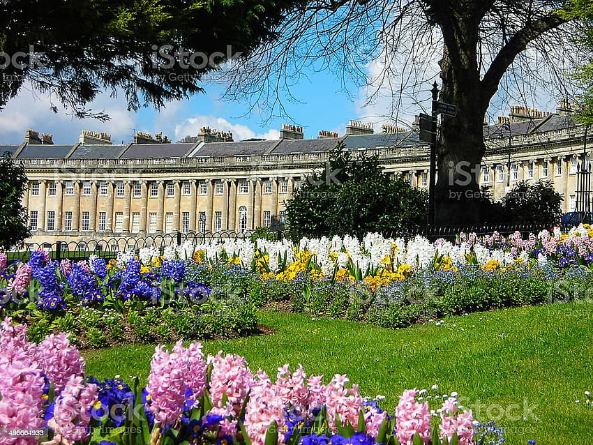 Horizontal Spring Flowers And Historic Old Apartments Bath England Stock HD wallpaper