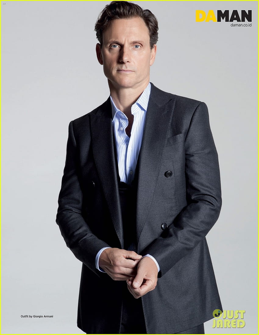 Scandal's Tony Goldwyn Covers 'Da Man' Oct/Nov 2013 HD phone wallpaper