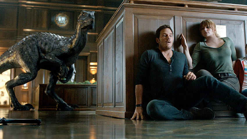 Jurassic World: Fallen Kingdom' Review: Chris Pratt's Sequel Is Not Quite Dino HD wallpaper