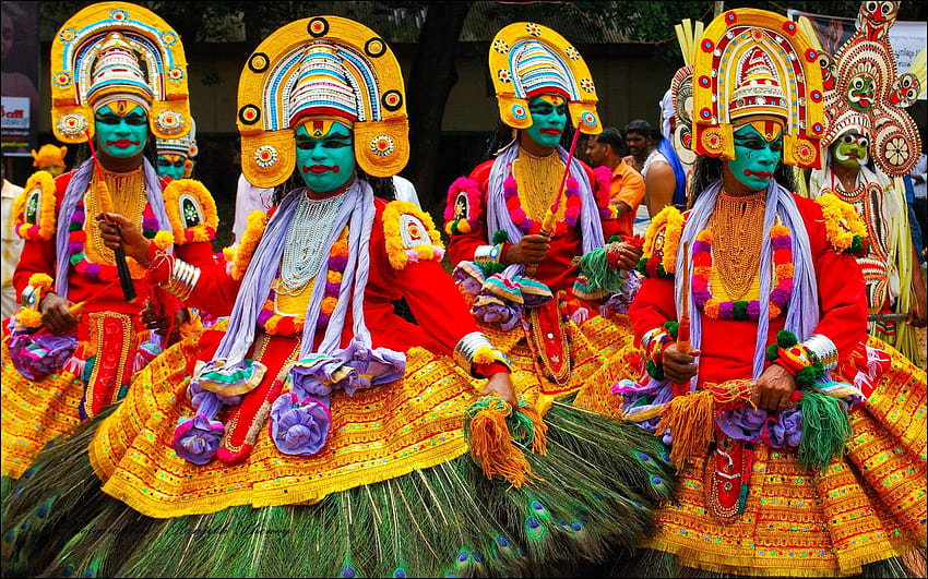 La procesión TRIPUNITHURA ATHACHAMAYAM se considera el comienzo tradicional de 10 días de duración de Onam celeb…, danza de Kerala fondo de pantalla