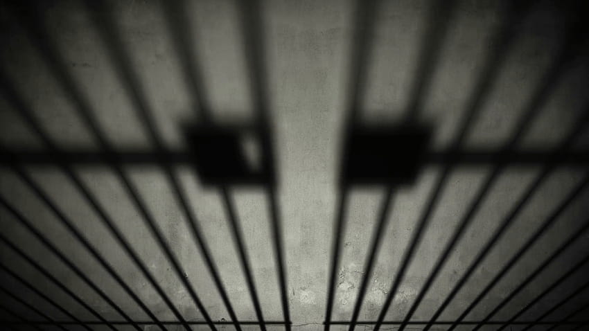 จำคุกตลอดชีวิต ประตูห้องขังปิดเงาบนคอนกรีตมืด คุก วอลล์เปเปอร์ HD