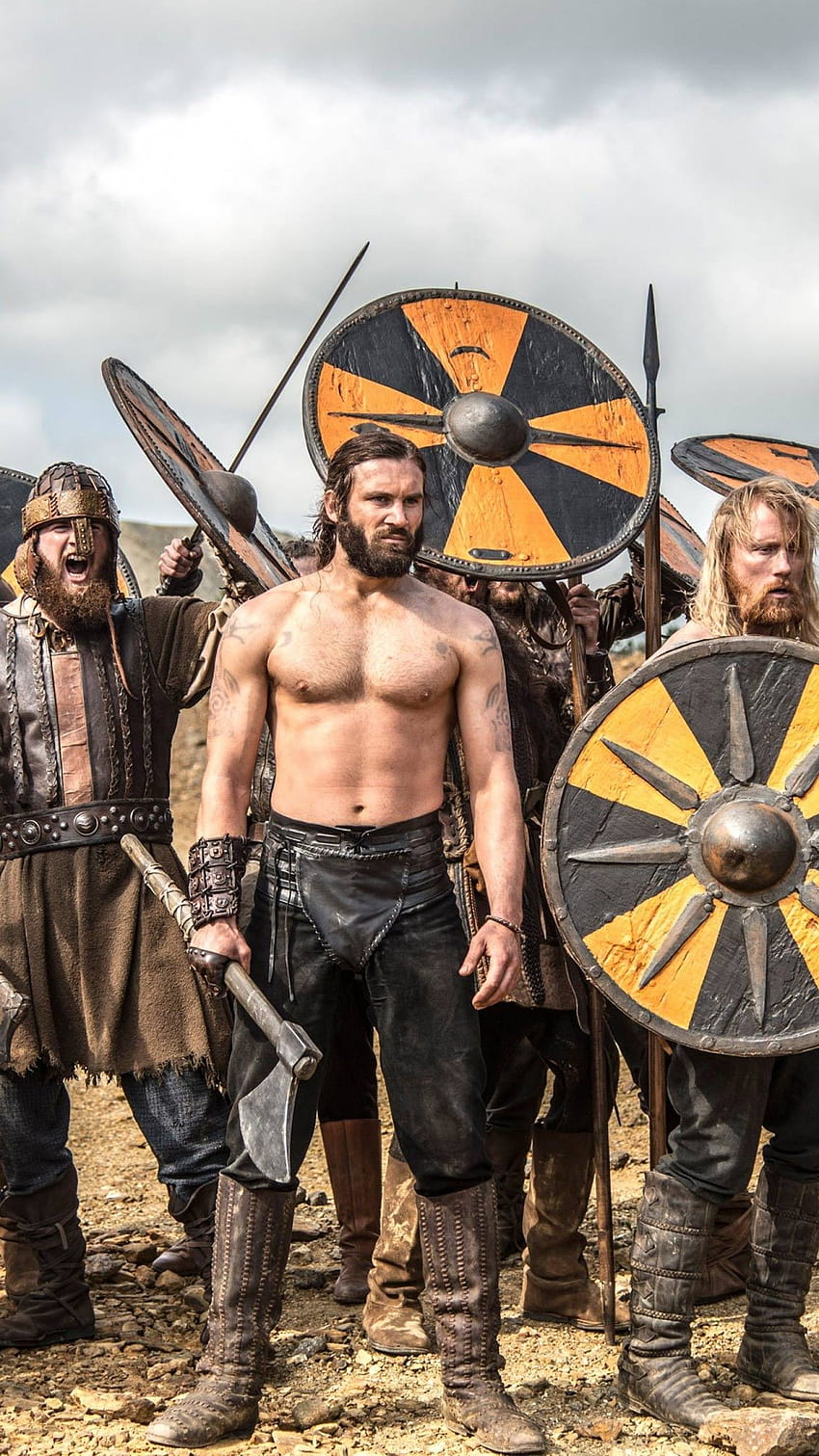 Vikings': Clive Standen on How a Secret First Season Moment Paved the Way  for Rollo's Return (Exclusive)