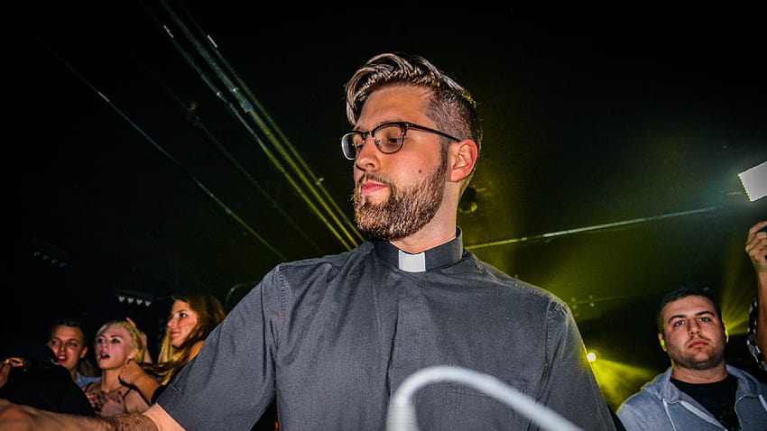 Tchami Creates An Infectious Groove With New Single 'Rainforest' HD wallpaper