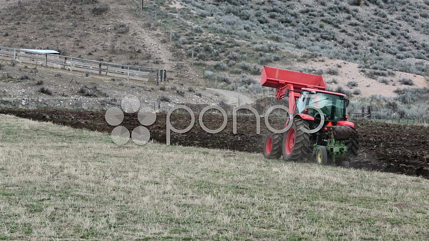 Farm tractor plowing field spring fast motion 2458 ~ Clip, spring plowing HD wallpaper