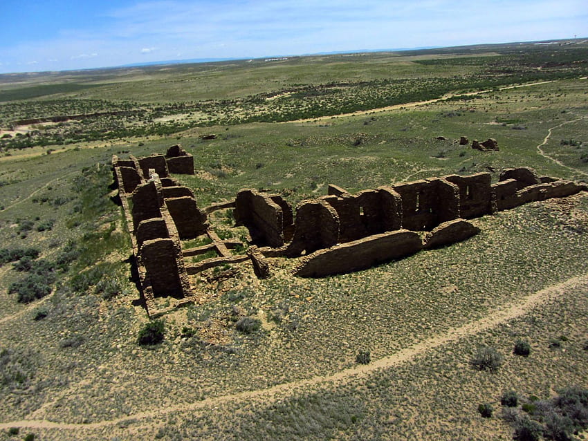 de drones de sitios arqueológicos en el oeste de Nuevo México, pueblo pintado nuevo méxico fondo de pantalla