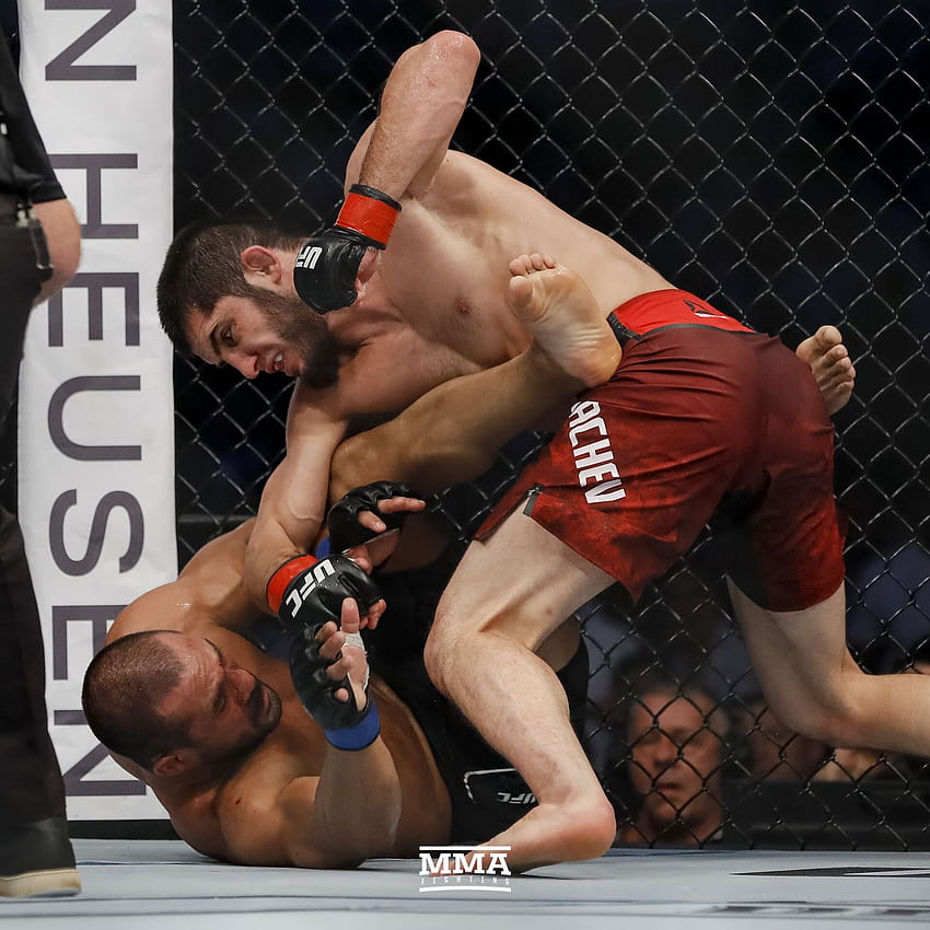 Risultati UFC 242: Islam Makhachev ottiene la sesta vittoria consecutiva con una prestazione dominante contro Davi Ramos Sfondo del telefono HD