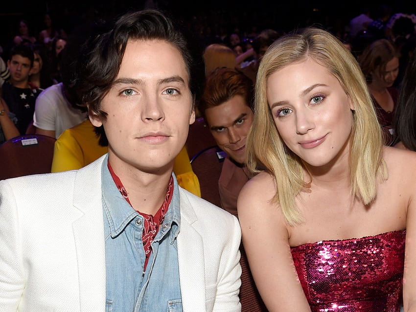 Cole Sprouse Posted His First of Himself and Lili Reinhart, cole sprouse and lili reinhart HD wallpaper