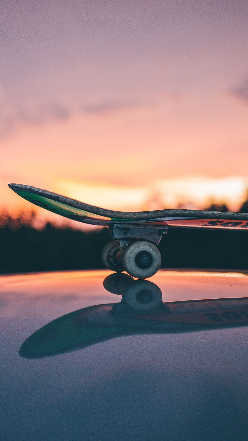 Skate Iphone posted by Christopher Mercado, aesthetic skateboarding sunset HD phone wallpaper