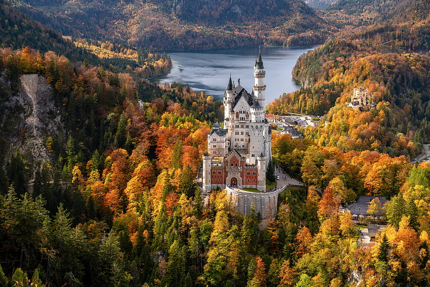 886170 , 6K, Schwansee, Alemania, otoño, bosques, castillos, Neuschwanstein, lago, torre, Baviera, castillo de otoño fondo de pantalla