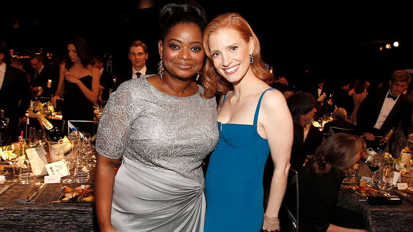 Jessica Chastain explains why she fought for equal pay for Octavia, octavia spencer HD wallpaper