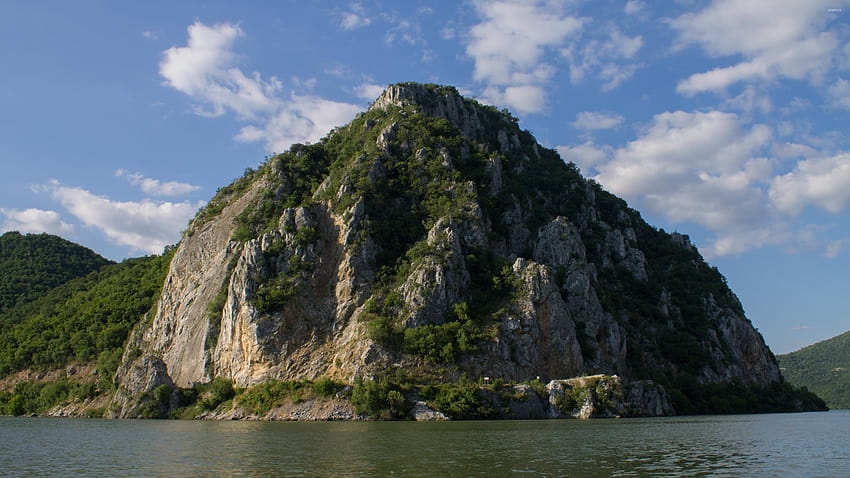 Cliff along the danube river 3840×2160 HD wallpaper