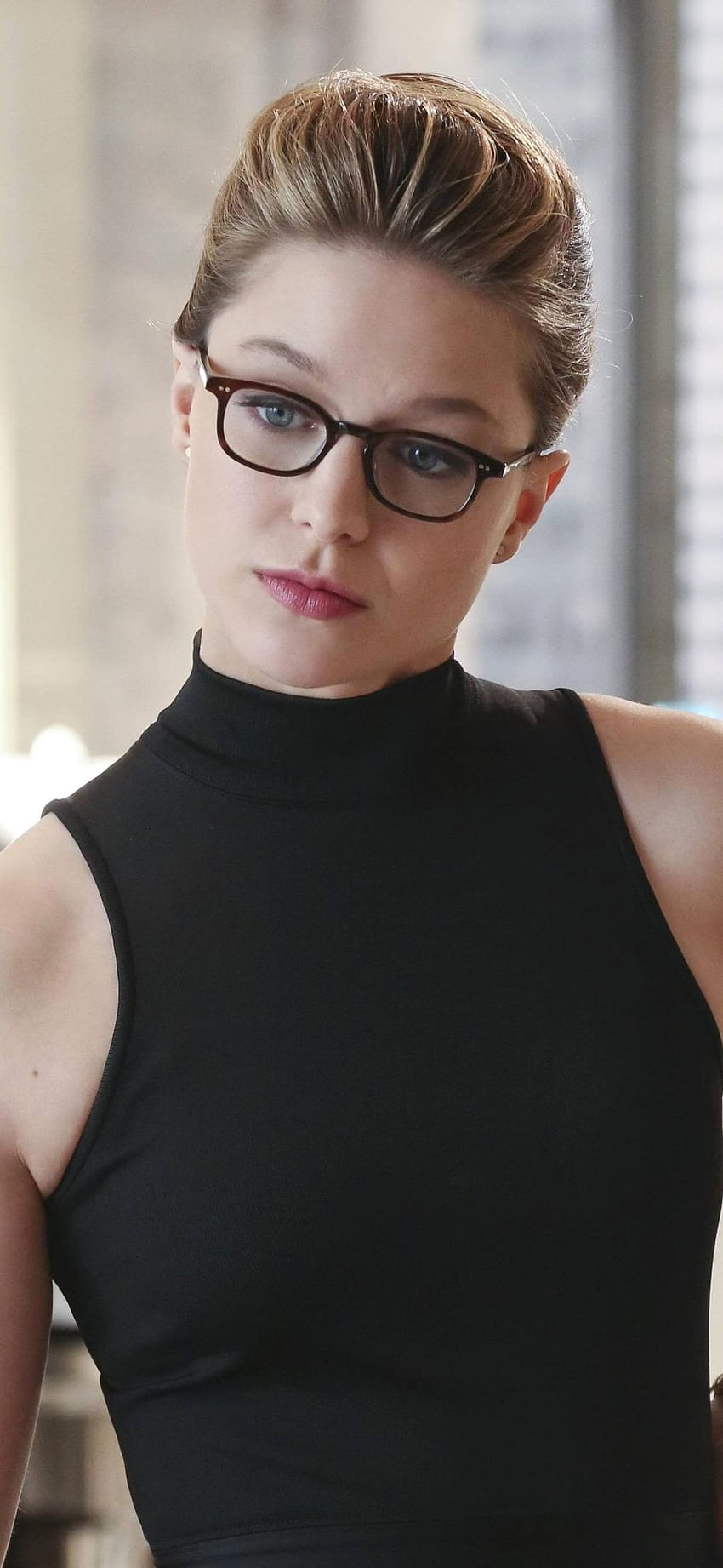1080x2340 Melissa Benoist como Kara Danvers en Supergirl Resolución de 1080x2340, celebridades y s fondo de pantalla del teléfono