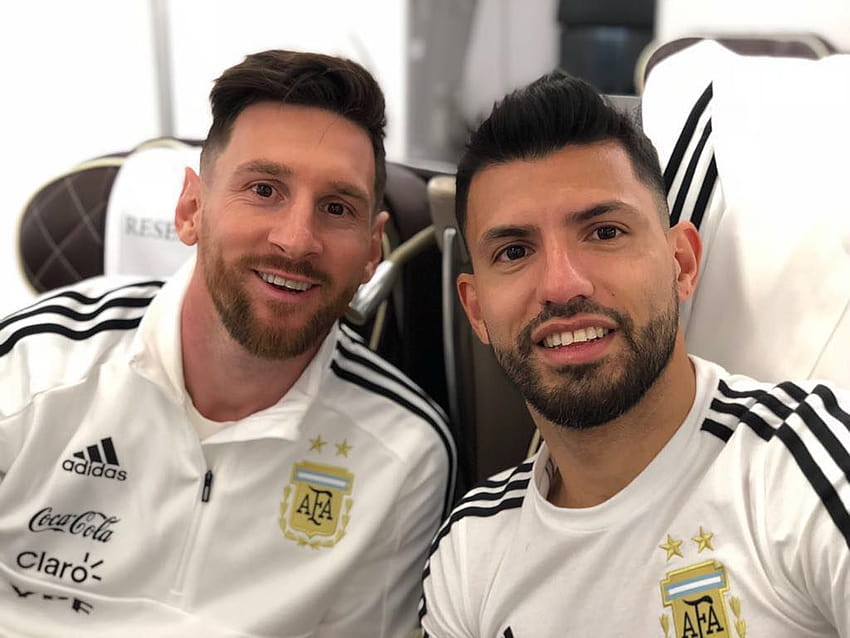 Lionel Messi dan Sergio Aguero 'seperti pasangan suami istri', dengan bintang Barcelona selalu mengeluh, kata jagoan Man City Wallpaper HD