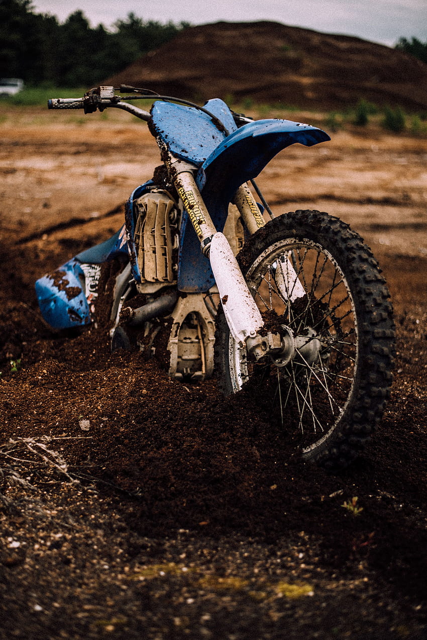 Blue Motocross Dirt Bike on Mud · Stock, off road bikes HD phone wallpaper