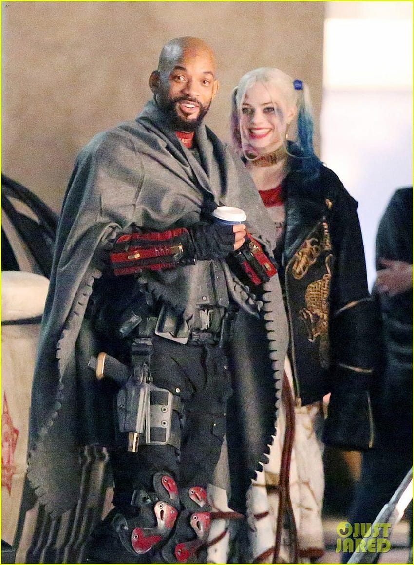 Margot Robbie and Will Smith get close in new Suicide Squad SET, deadshot will smith suicide squad HD phone wallpaper
