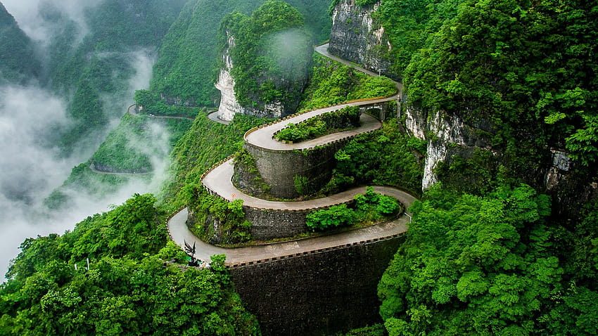 Криволичещият път на планинския национален парк Тянмън, Джандзяджие, Хунан, Китай, планински национален парк Тиенмън, Китай HD тапет