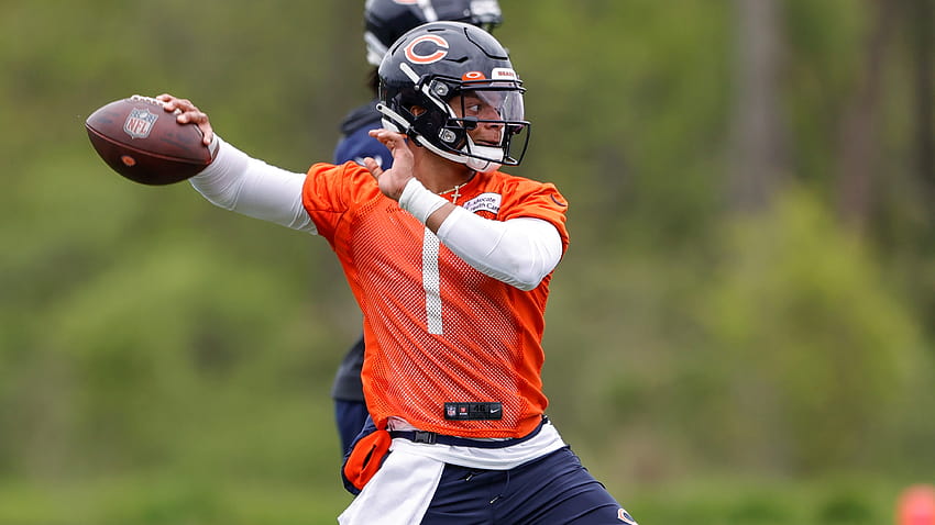 Justin Fields is Taking Over as the Chicago Bears Starting Quarterback  Moving Forward  Bleacher Nation