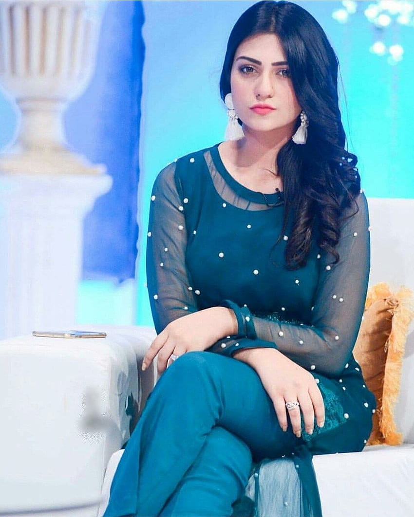 Sara Khan Wedding Pakistańska aktorka Tapeta na telefon HD