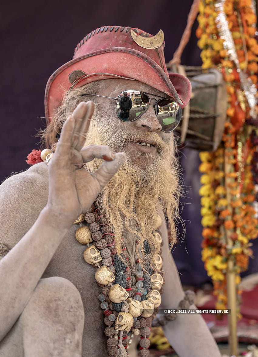 Kumbh Mela: Naga Sadhus의 모든 관심을 끄는 갤러리 HD 전화 배경 화면