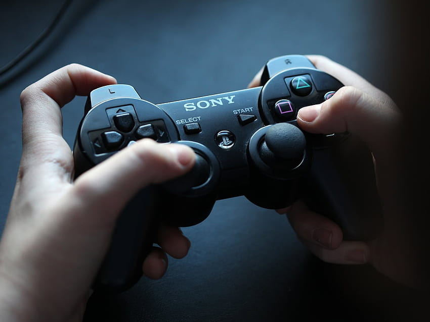 When up means down: why do so many video game players invert their controls?, broken controller HD wallpaper