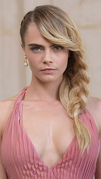 Download wallpaper 750x1334 cara delevingne with cub blonde model  celebrity iphone 7 iphone 8 750x1334 hd background 22220
