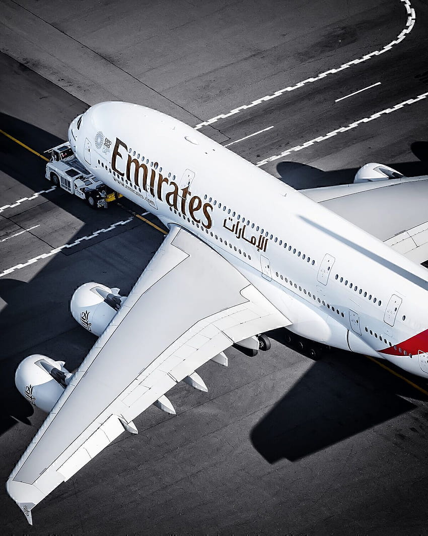 Flota Emirates W 2020 roku linie lotnicze Emirates iphone Tapeta na telefon HD