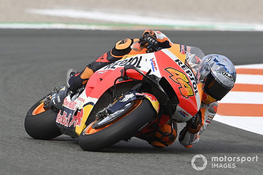 Espargaro escapes serious injury after violent MotoGP FP3 crash, pol espargaro HD wallpaper