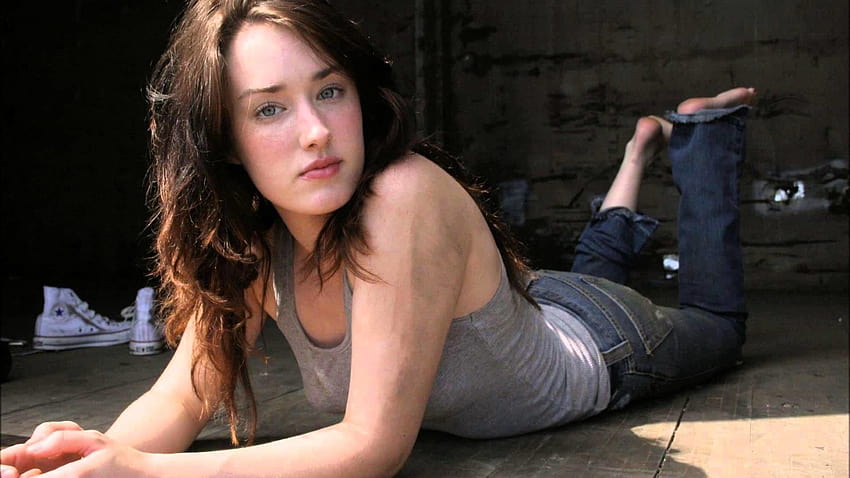 Ashley Johnson ya maneja el cuchillo como Ellie en The Last of Us 高画質の壁紙