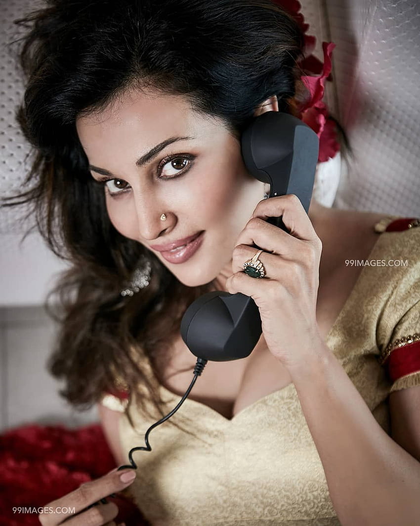 Flora Saini สวยและมือถือ, asha saini วอลล์เปเปอร์โทรศัพท์ HD