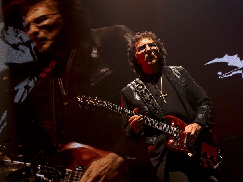 Black Sabbath's Tony Iommi auctioning guitar to raise money for HD wallpaper