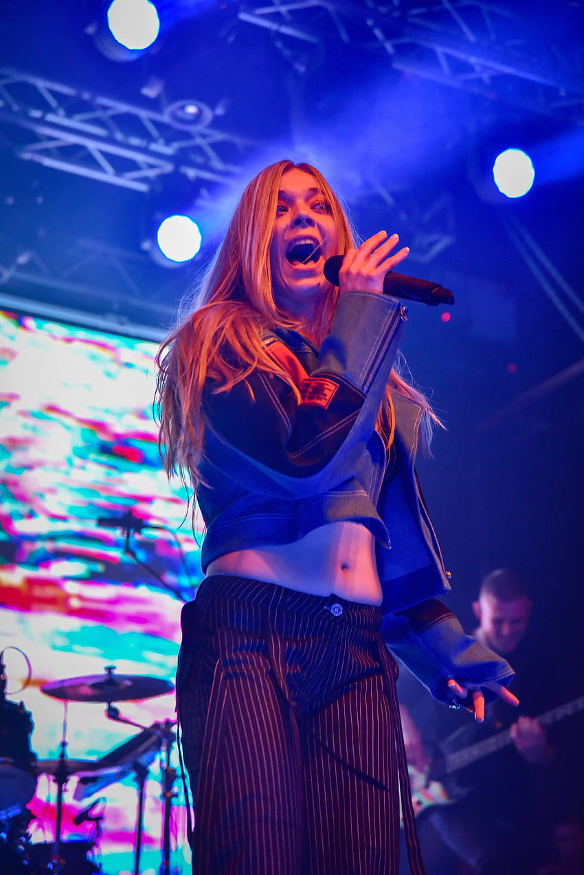WPGM レビュー: Becky Hill Live At Electric Brixton HD電話の壁紙