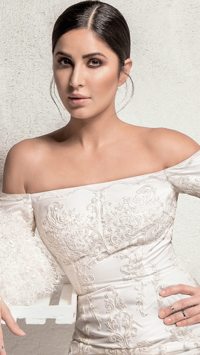 Katrina Kaif em vestido branco lindo Ultra Mobile, katrina kaif 2020 Papel de parede de celular HD