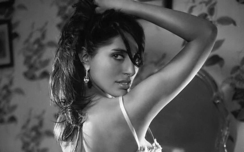 Pin on Excess in all things, caterina murino HD wallpaper