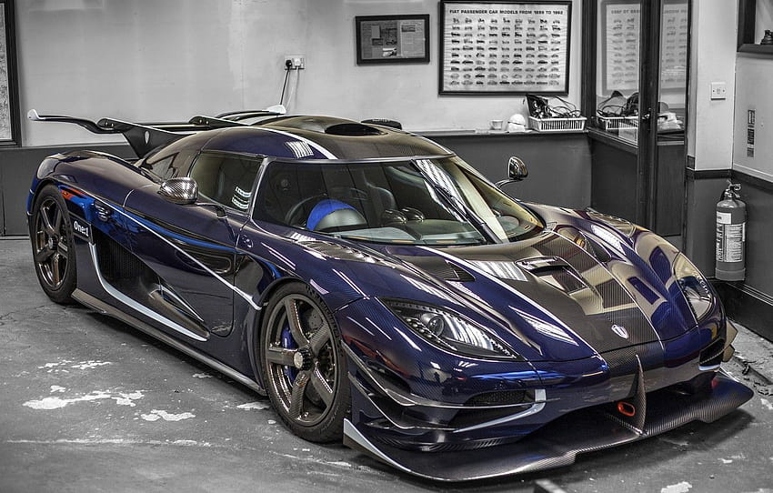Koenigsegg Carbon Blue Garage ... afari, koenigsegg one1 HD wallpaper