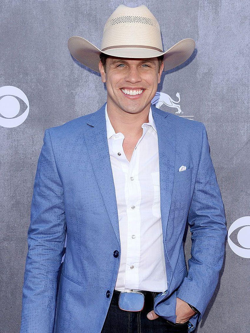 Dustin Lynch Literally Never Takes Off His Cowboy Hat And I Have 16 HD phone wallpaper