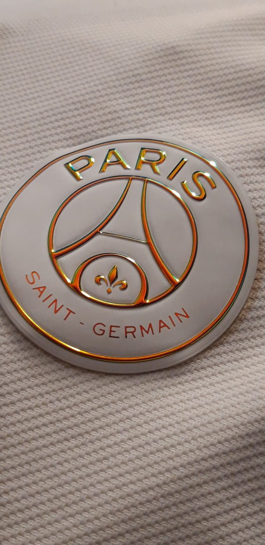 Алесандра Силва върху логото на Пари Сен Жермен, парижки футбол HD тапет за телефон