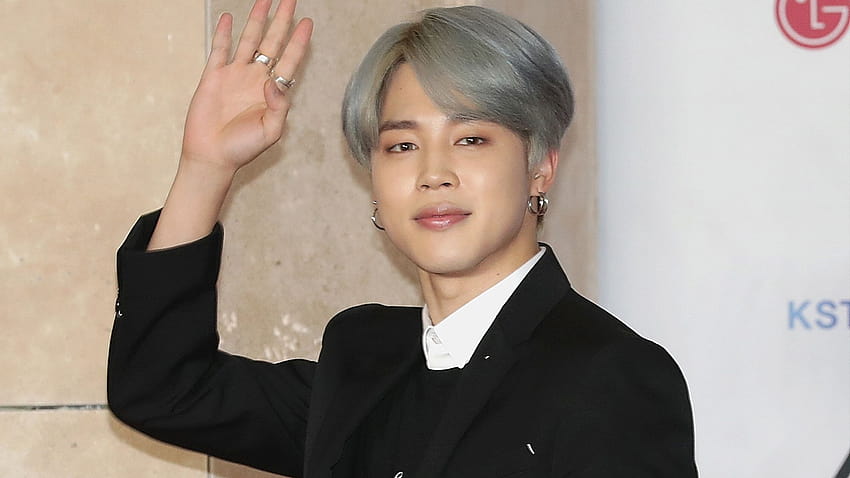BTS: Jimin Unveils Silver Hair to Clear Grey Skies for ARMY HD wallpaper
