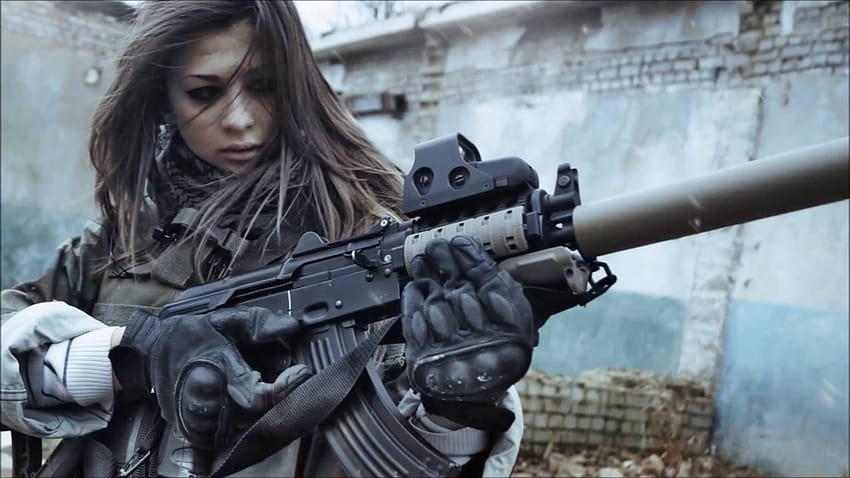 女性軍 ☢ BAD TO THE BONE ♫ 女性リミックス Girls With Guns、軍の女性 高画質の壁紙