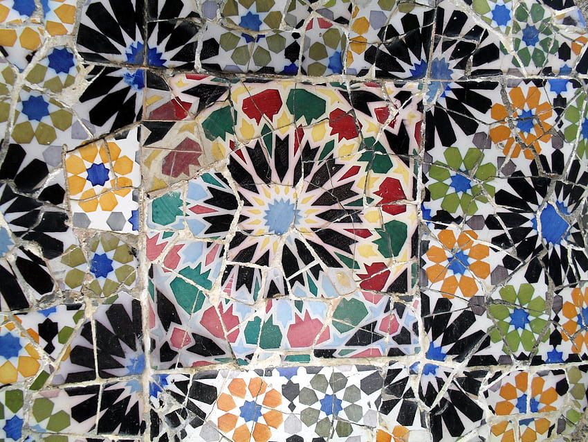 Barcelona / Things I like – Gaudí's Park Güell Mosaics or Trencadís, park guell HD wallpaper