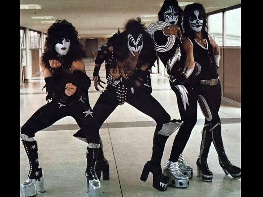 Paul Stanley, Gene Simmons, Ace Frehley, Peter Criss, paul and gene kiss HD wallpaper