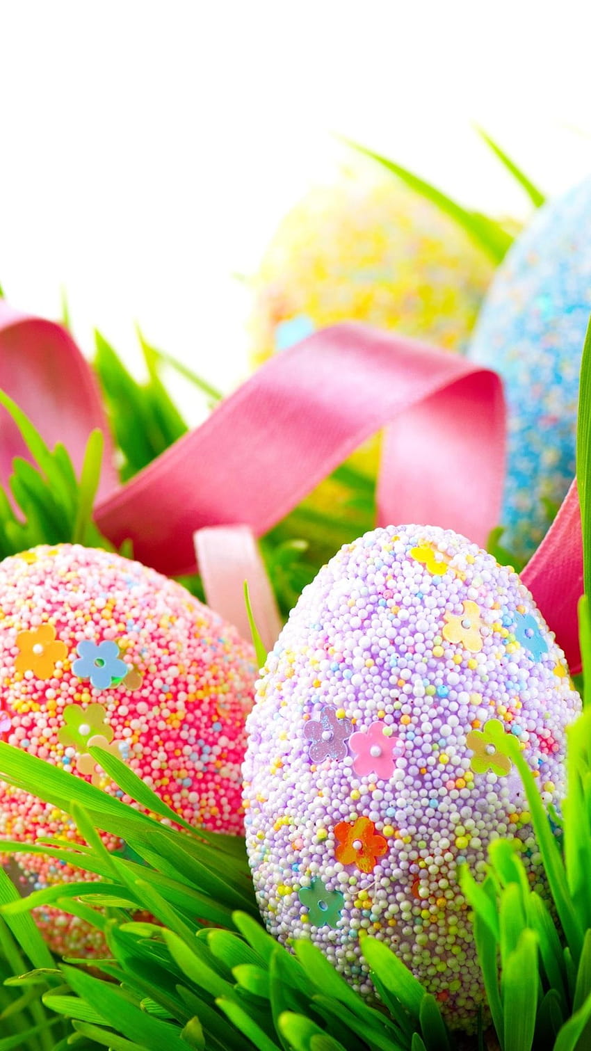 Kolorowe jajka, wiele piłek pokrytych, trawa, wiosna, Wielkanoc 1080x1920, wielkanoc iphone 6 Tapeta na telefon HD